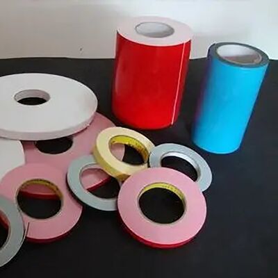 Einfach zu schälende doppelseitige Silicone UV-beschichtete Heilung Freisetzung Film PP / HDPE / PET Film für selbstklebende Blasformschneiden